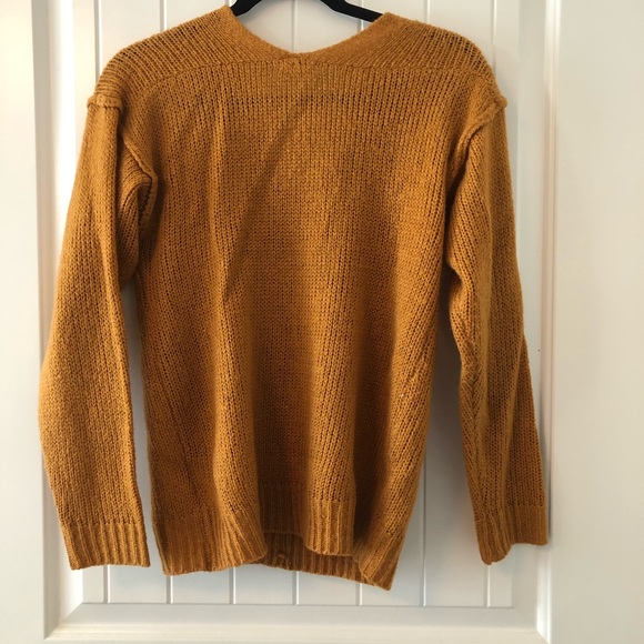 Knitted sweater - Picture 2 of 3